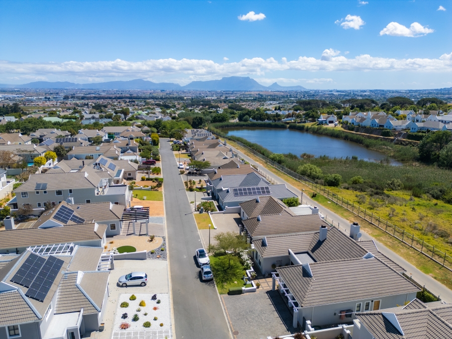 3 Bedroom Property for Sale in Zevenwacht Country Estate Western Cape